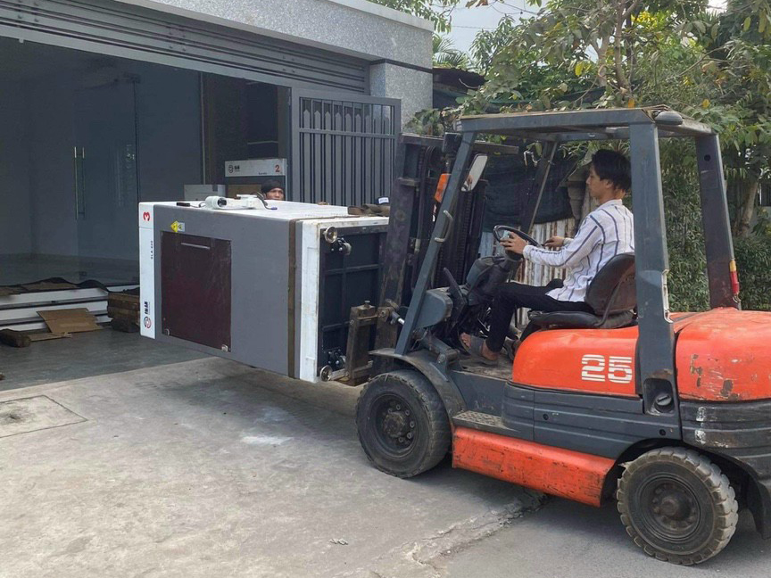 Công ty Thanh Nhã phục vụ khách kịp Tết