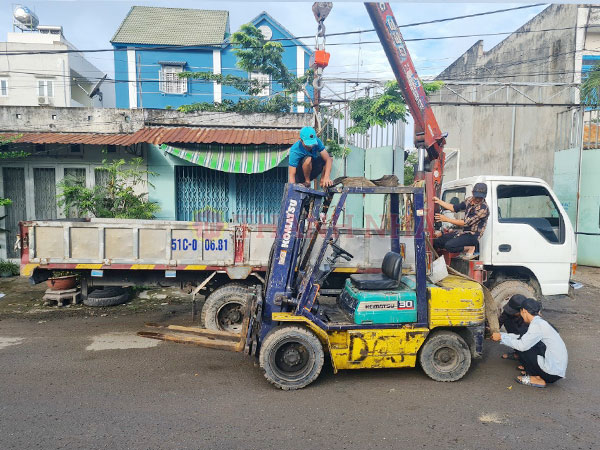 Nâng Cẩu Thanh Nhã cho thuê xe cẩu từ Tp.HCM đi liên tỉnh