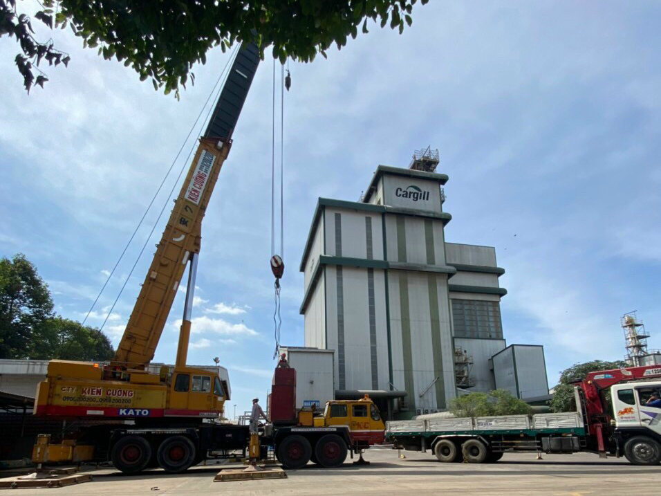 Dịch vụ cho thuê xe cẩu 8 tấn đến 15 tấn