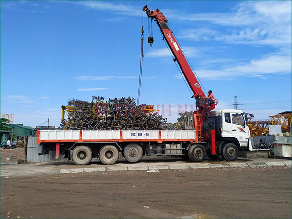 Phân Biệt Các Loại Phương Tiện Đường Bộ Gắn Cẩu 8
