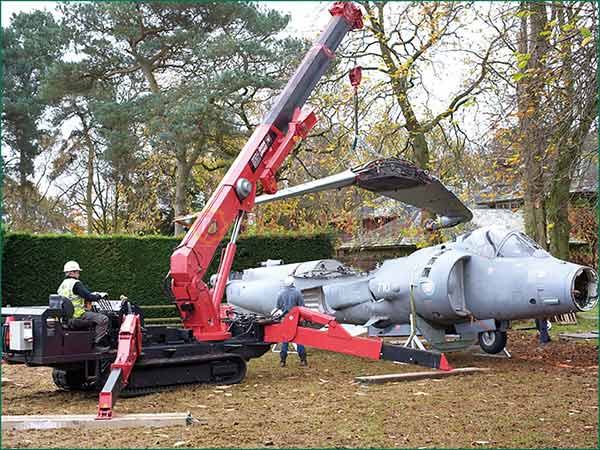 UNIC – Thương Hiệu Nổi Tiếng Thế Giới Về Cần Cẩu Gắn Trên Xe tải 11