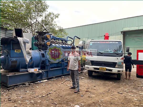 Thuê xe cẩu chuyên nghiệp Nâng Cẩu Thanh Nhã'