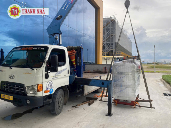 Cho thuê xe cẩu vận chuyển máy chụp CT | An toàn – Nhanh chóng