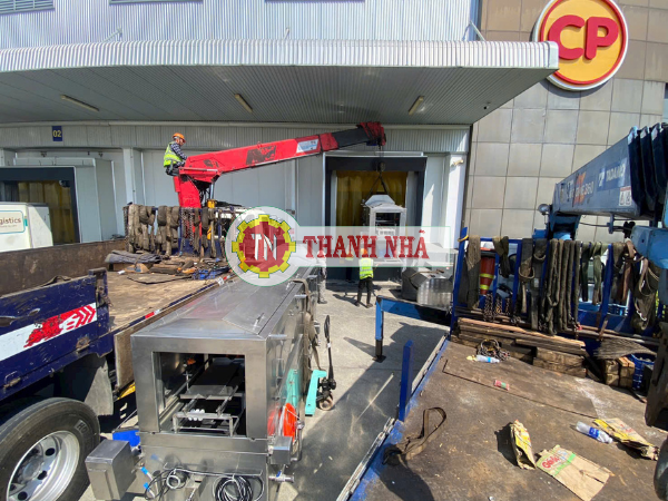 Dịch Vụ Cho Thuê Xe Cẩu Hỗ Trợ Vận Chuyển Và Lắp Đặt Thiết Bị Tại Bình Phước