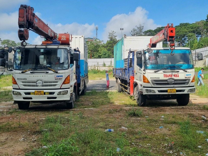 Dịch vụ cho thuê xe cẩu trên 15 tấn Dịch vụ cho thuê xe cẩu trên 15 tấn