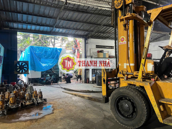 Dịch Vụ Cho Thuê Xe Nâng Hỗ Trợ Nâng Hạ Thiết Bị Tại Bình Tân Dịch Vụ Cho Thuê Xe Nâng Hỗ Trợ Nâng Hạ Thiết Bị Tại Bình Tân