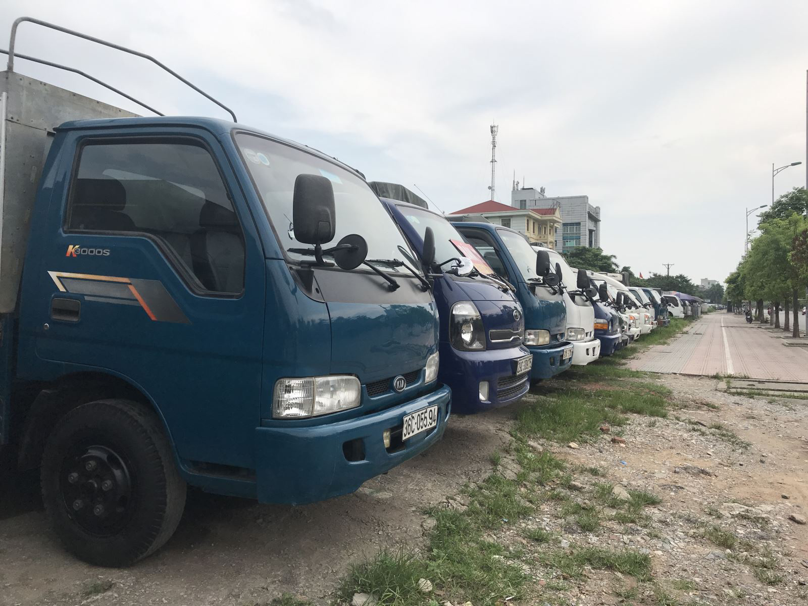 Dịch vụ cho thuê xe tải nhỏ 2.5 tấn - 3.5 tấn Dịch vụ cho thuê xe tải nhỏ 2.5 tấn - 3.5 tấn