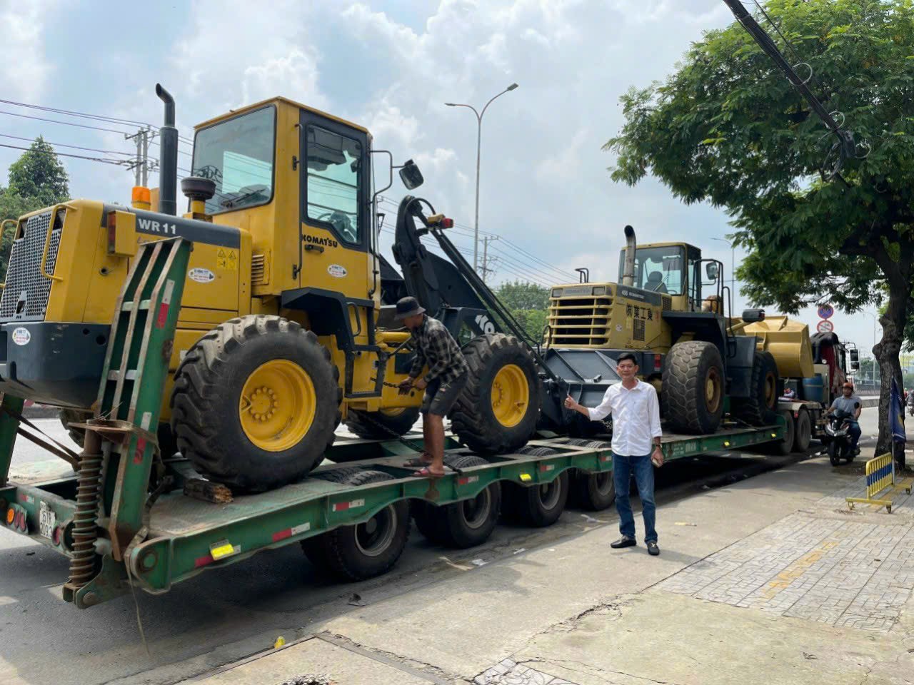Dịch vụ vận chuyển xe cơ giới ở Tp. Hồ Chí Minh của Công Ty Nâng Cẩu Thanh Nhã