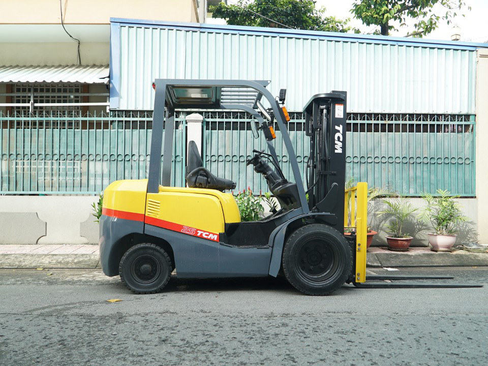 Dịch vụ cho thuê xe nâng dầu Dịch vụ cho thuê xe nâng dầu
