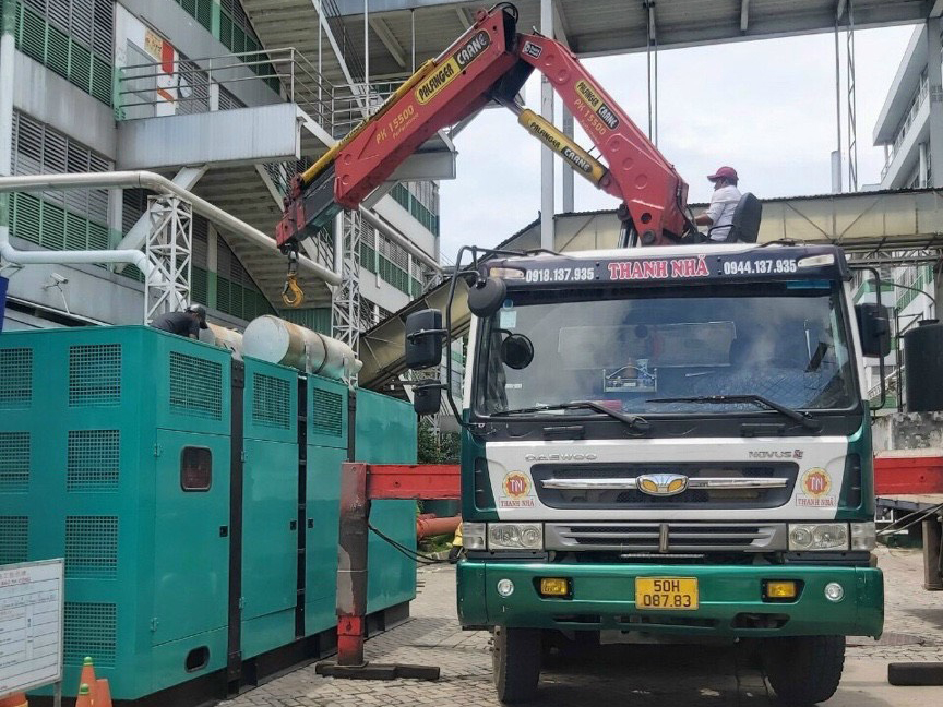 Lắp đặt máy móc - máy phát điện